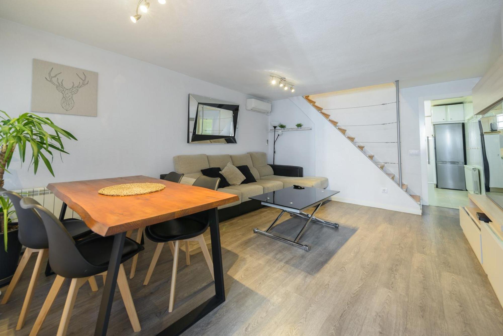 Sabadell Calle, Casa Familiar De 3 Dormitorios Con Terraza Junto Metro Fuencarral Madri Exterior foto