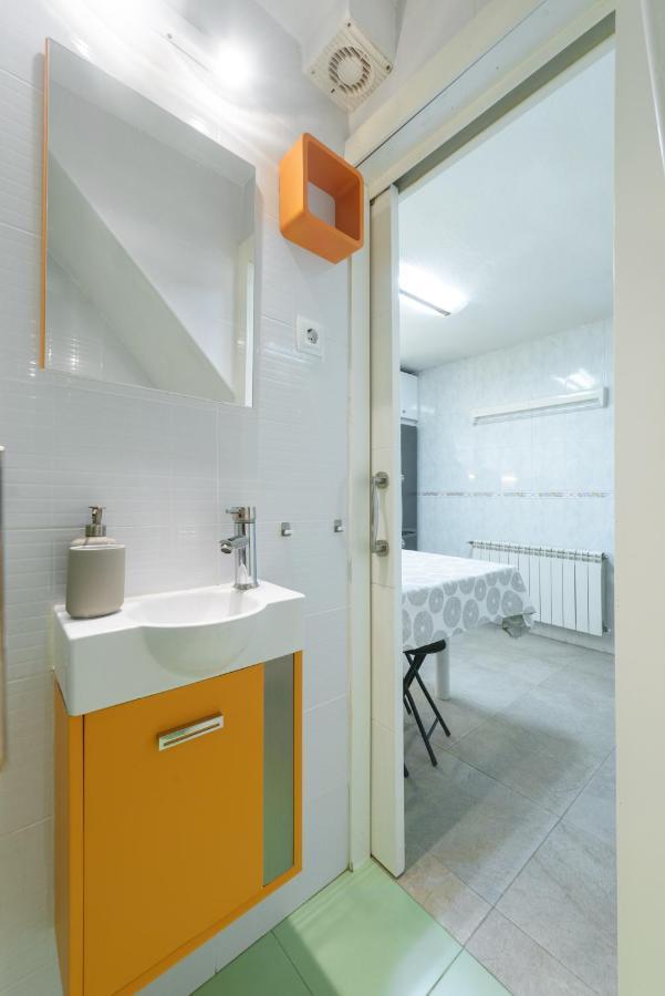 Sabadell Calle, Casa Familiar De 3 Dormitorios Con Terraza Junto Metro Fuencarral Madri Exterior foto